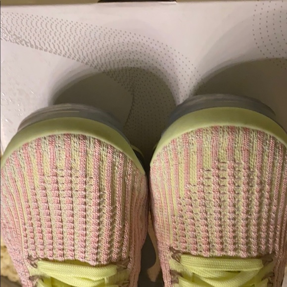 Air Vapormax Flyknit 3 size women’s 7 - Picture 5 of 5